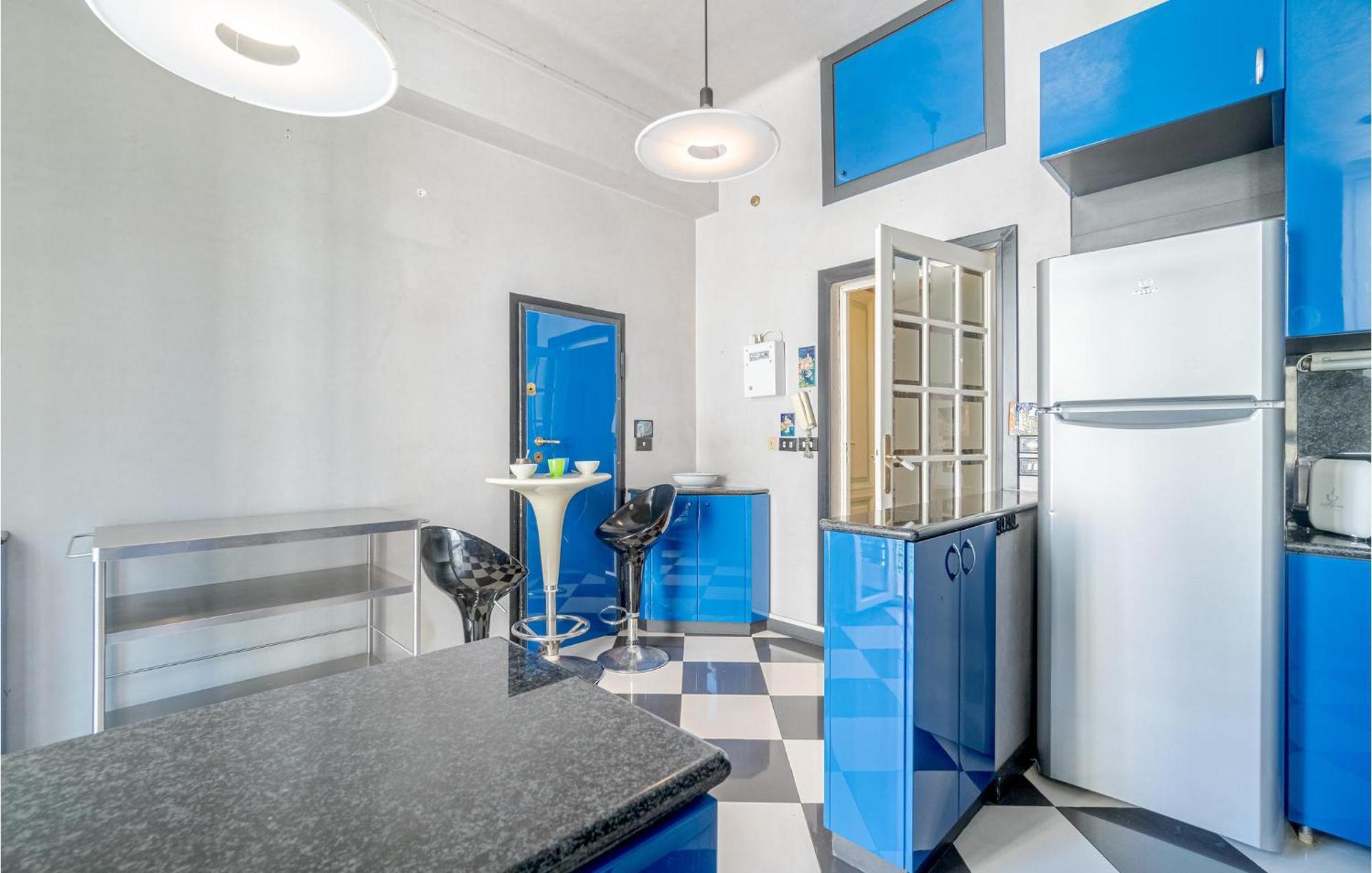 Beautiful In With Kitchen *