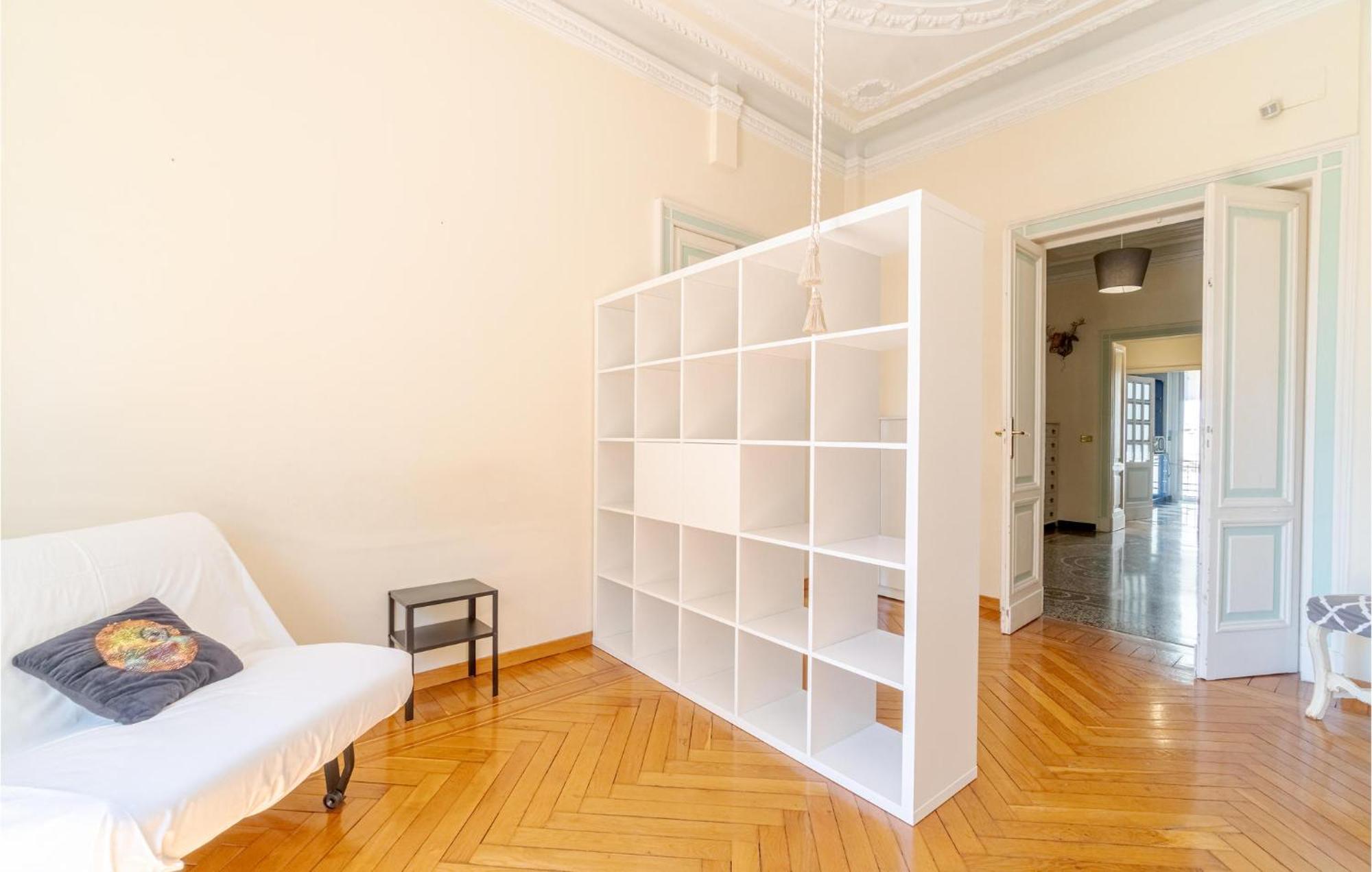Beautiful In With Kitchen Appartamento